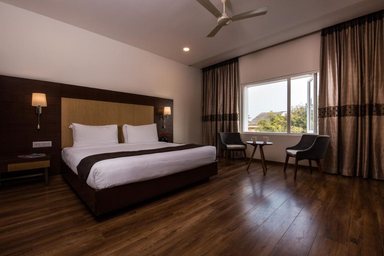 Hotel Aadrika Chikmagalūr Esterno foto