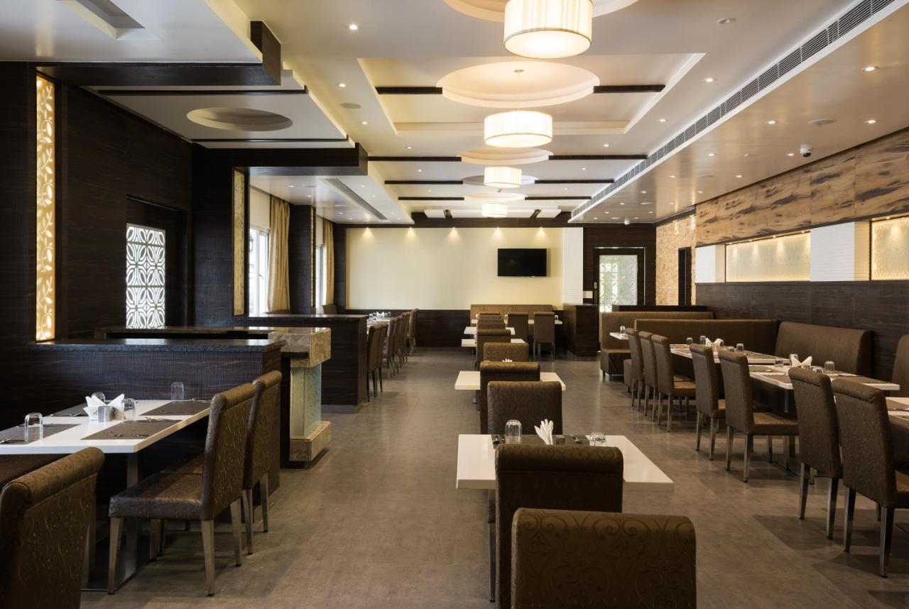 Hotel Aadrika Chikmagalūr Esterno foto